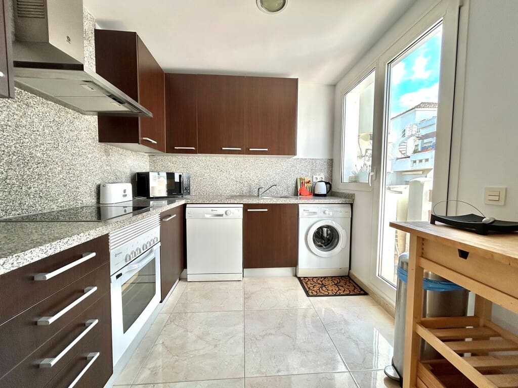 2 camera da letto Attico in vendita in Estepona con piscina garage - 299.000 € (Rif: 9771796)