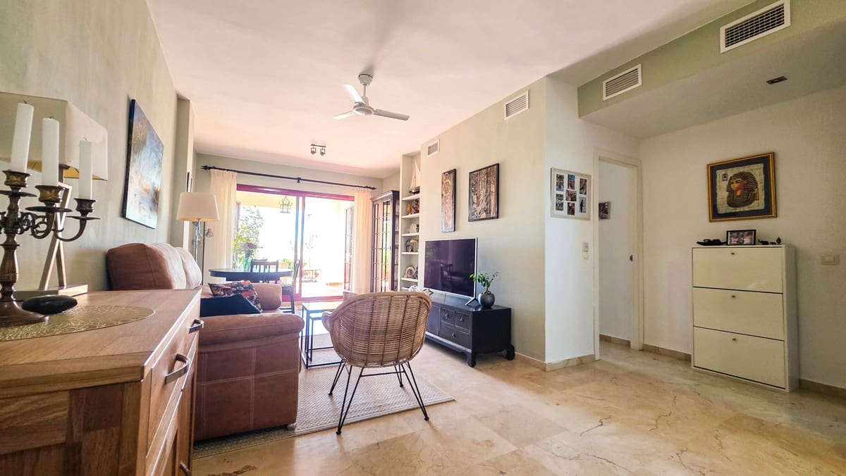 2 slaapkamer Strandappartement te koop in Casares met zwembad garage - € 275.000 (Ref: 9778863)