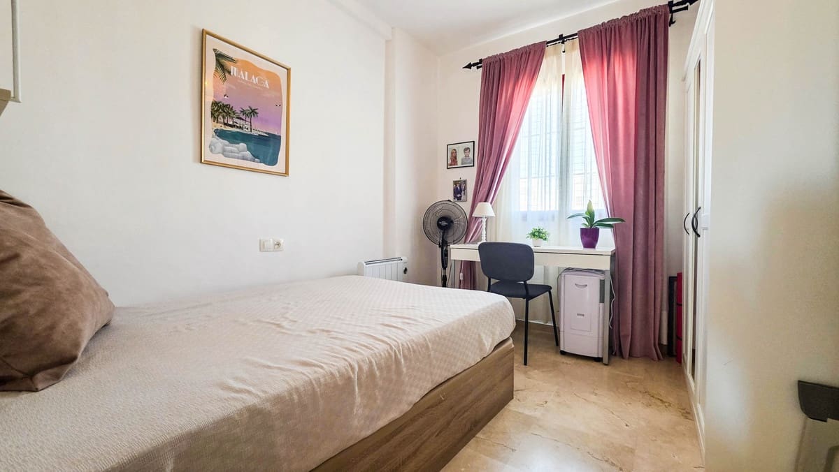 2 slaapkamer Strandappartement te koop in Casares met zwembad garage - € 275.000 (Ref: 9778863)