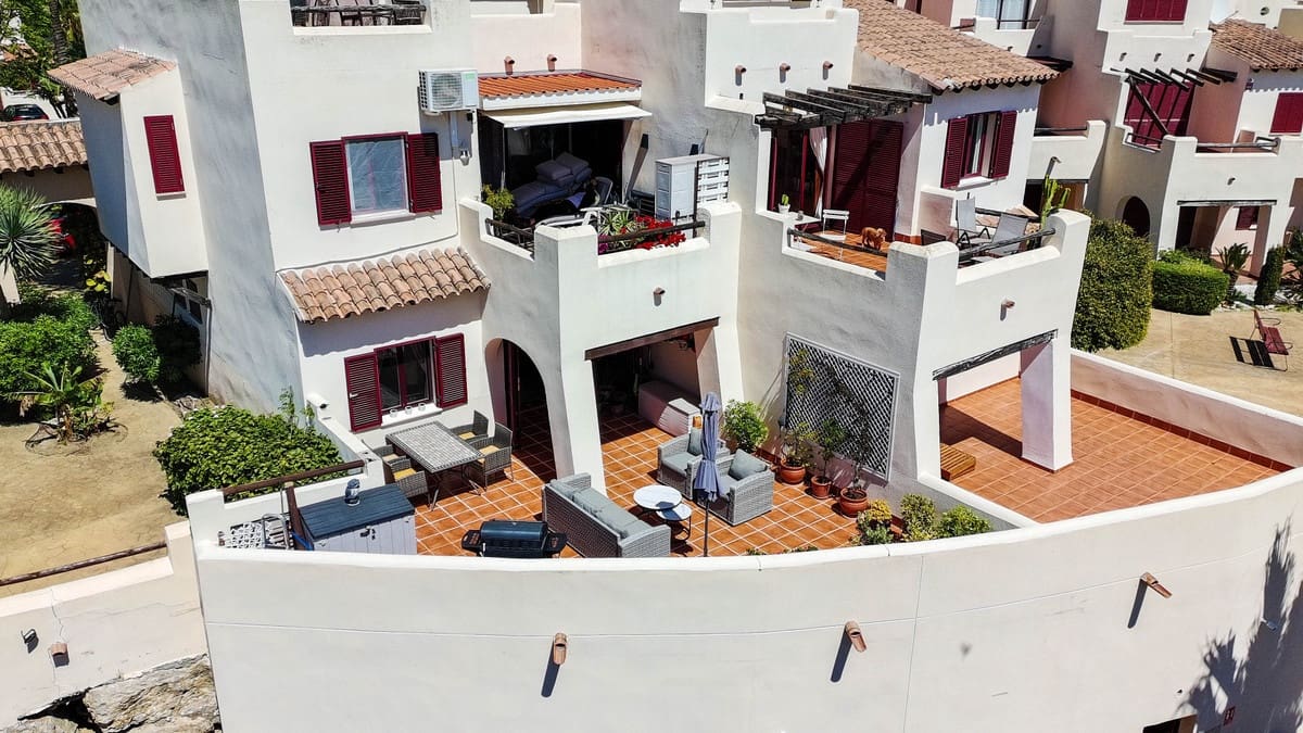 2 slaapkamer Strandappartement te koop in Casares met zwembad garage - € 275.000 (Ref: 9778863)