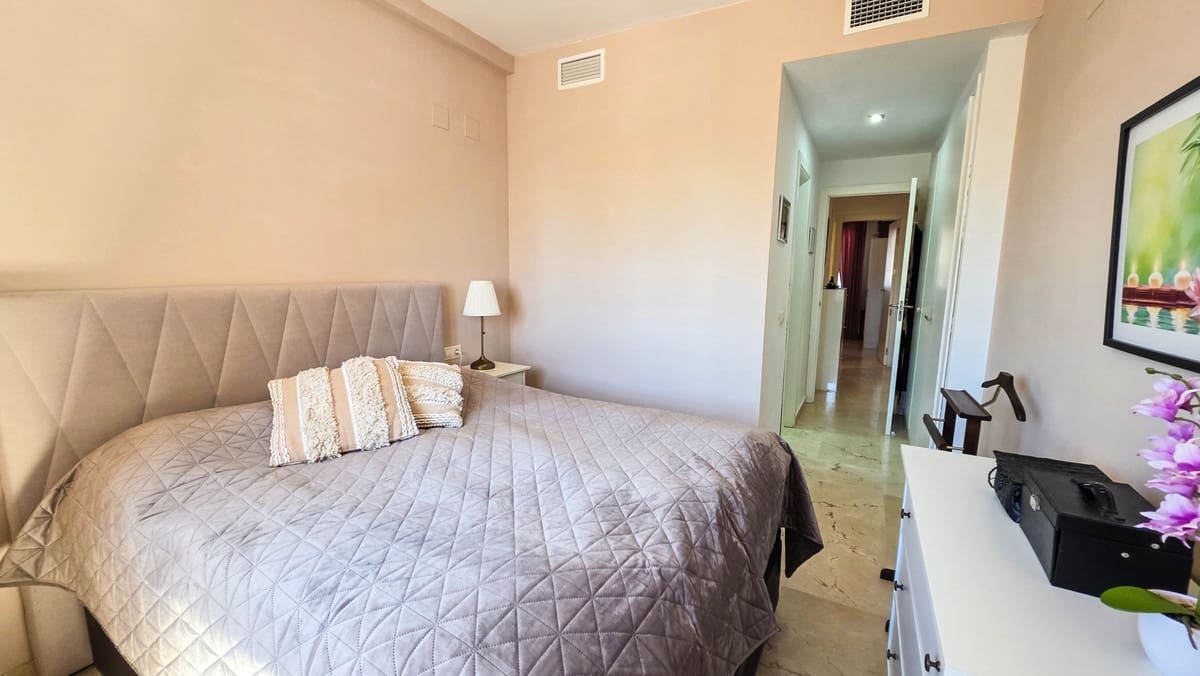 2 slaapkamer Strandappartement te koop in Casares met zwembad garage - € 275.000 (Ref: 9778863)