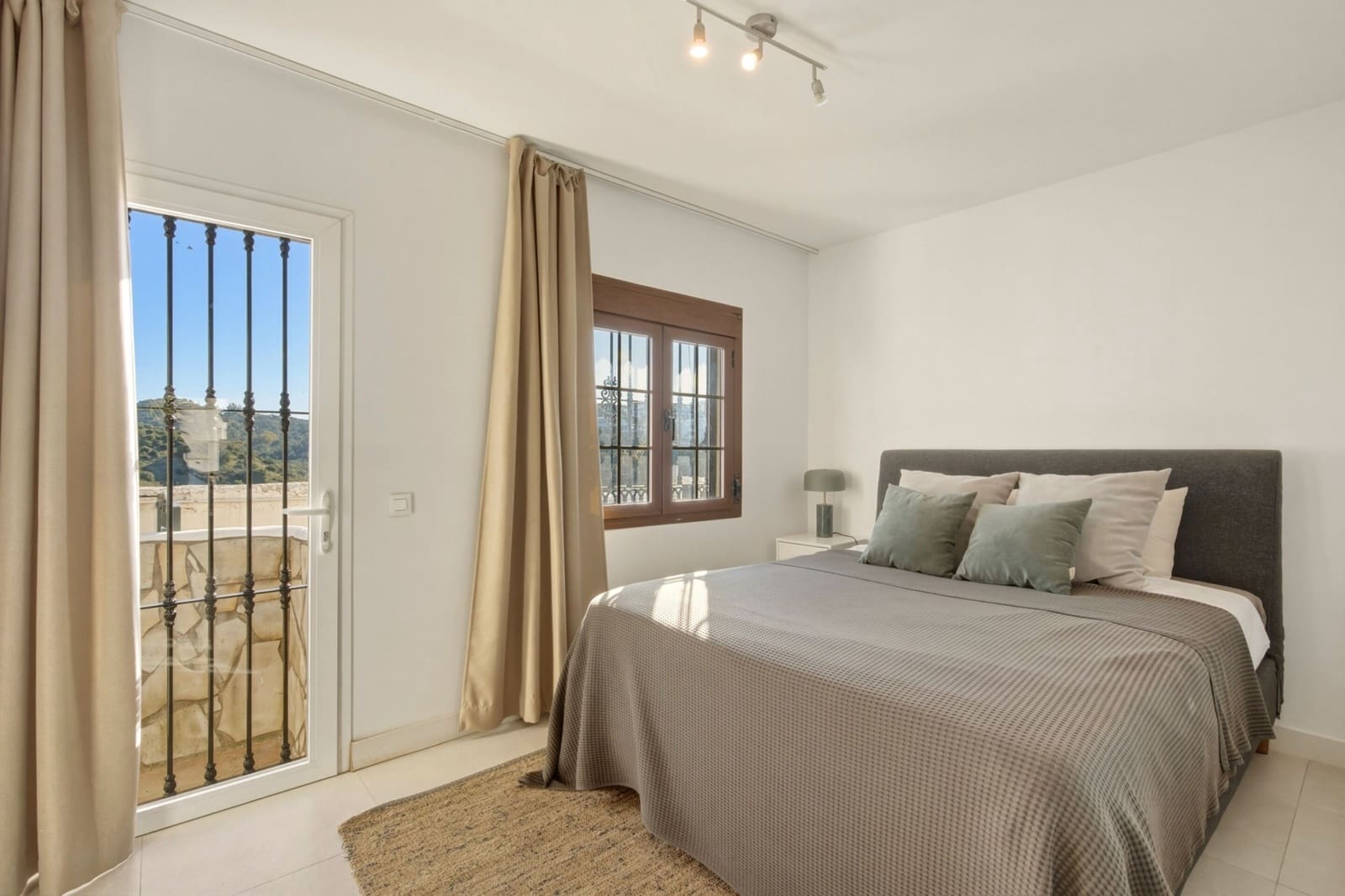 3 slaapkamer Huis te koop in Marbella met zwembad garage - € 485.000 (Ref: 9782509)