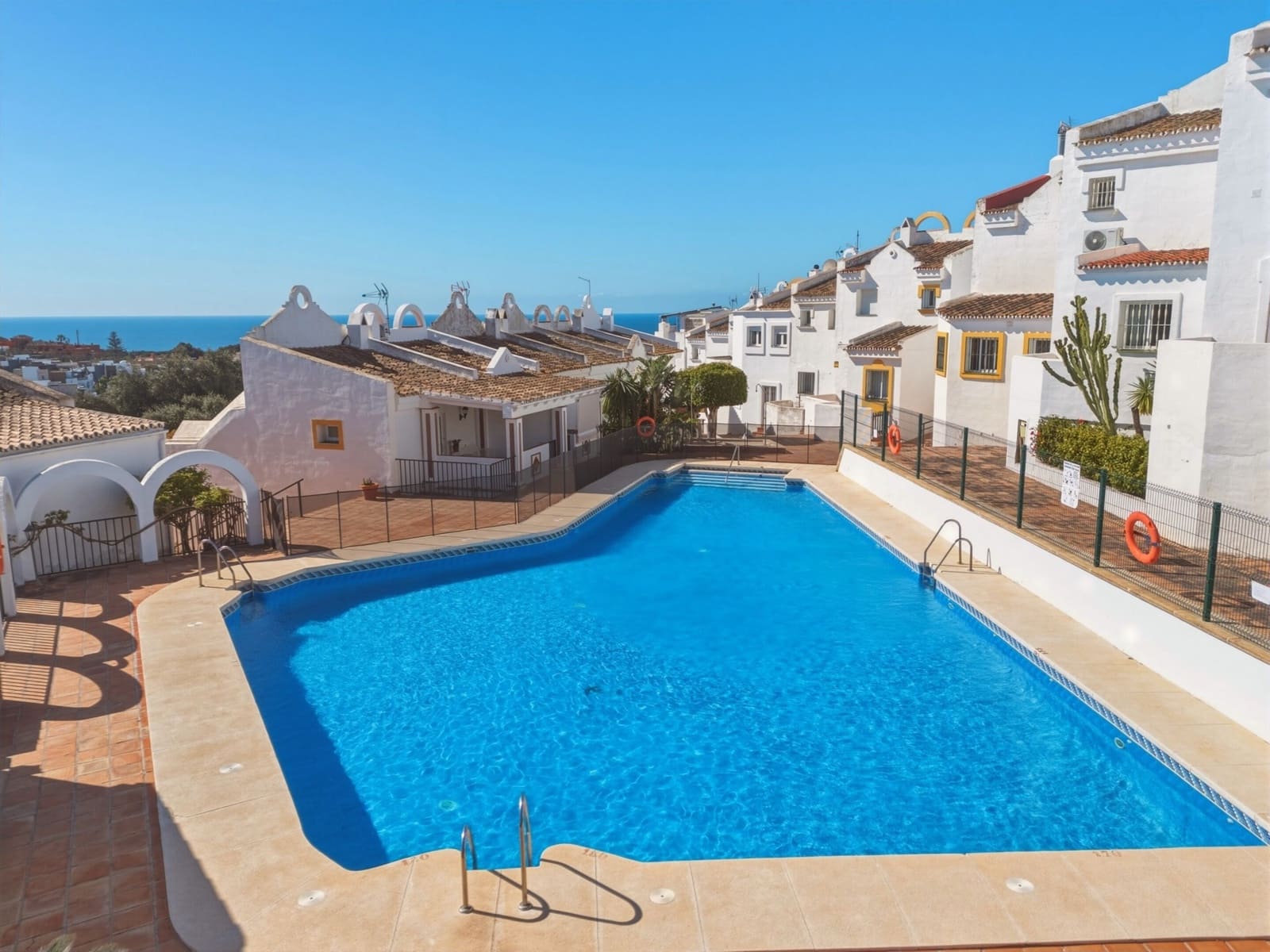 3 slaapkamer Huis te koop in Marbella met zwembad garage - € 485.000 (Ref: 9782509)