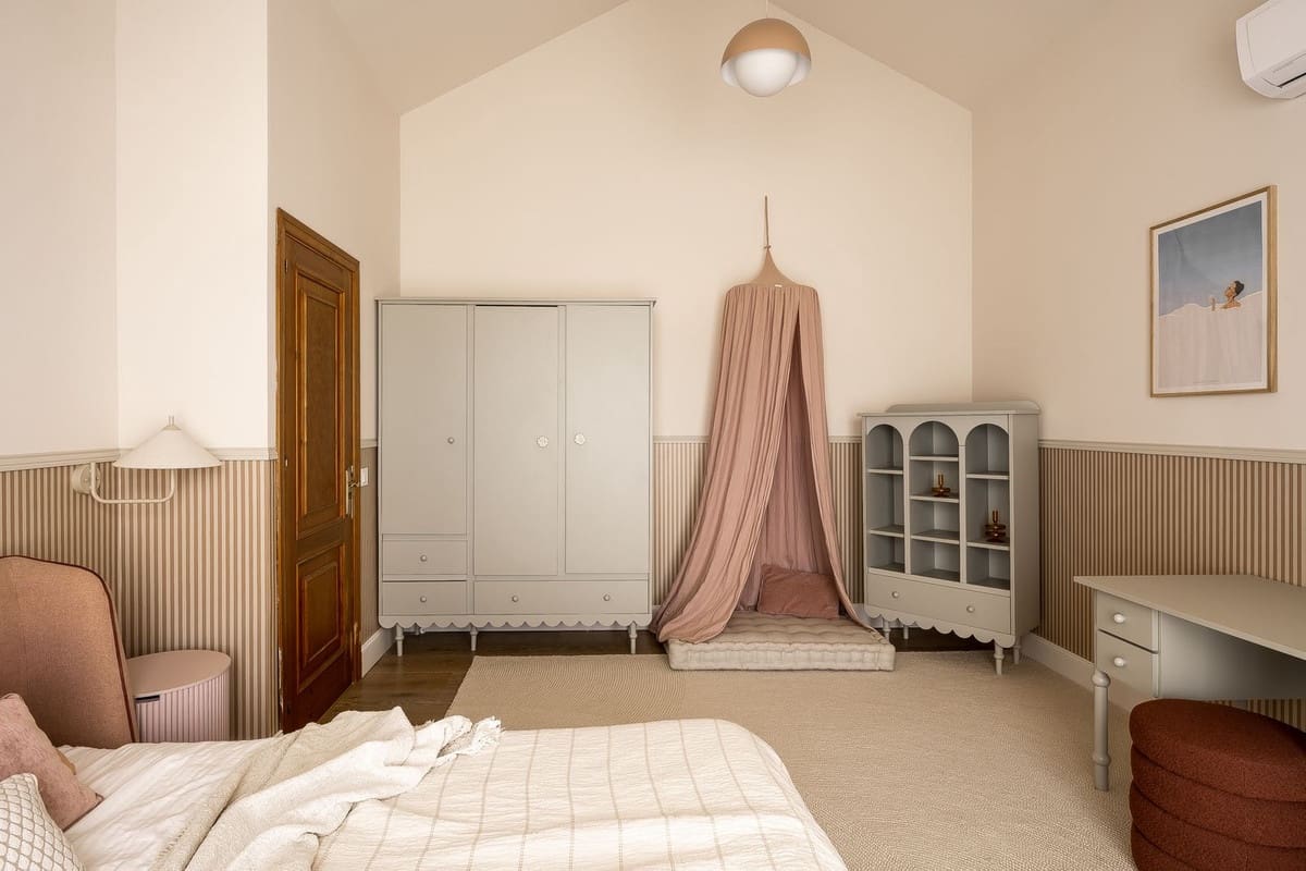 7 sypialnia Willa na sprzedaż w El Rosario z basenem garażem - 2 200 000 € (Ref: 9782862)