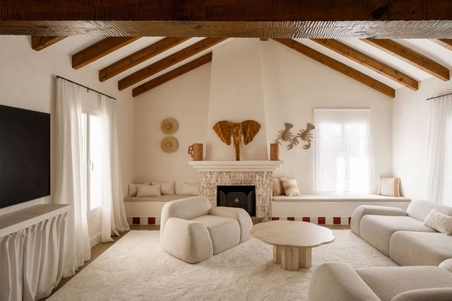 7 sypialnia Willa na sprzedaż w El Rosario, Marbella z basenem garażem - 2 200 000 € (Ref: 9782862)