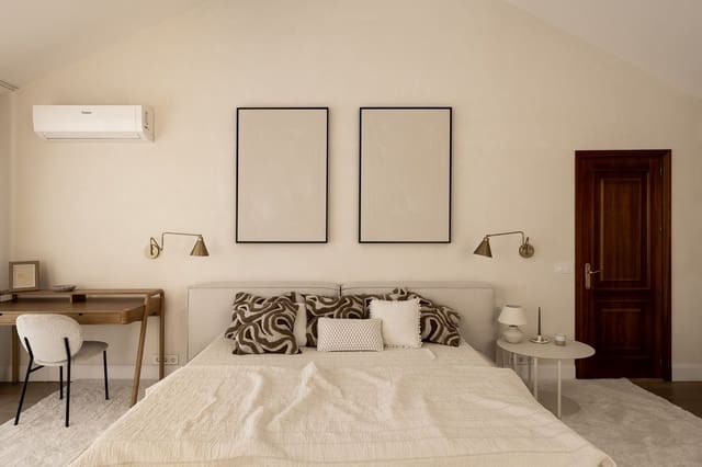 7 sypialnia Willa na sprzedaż w El Rosario, Marbella z basenem garażem - 2 200 000 € (Ref: 9782862)