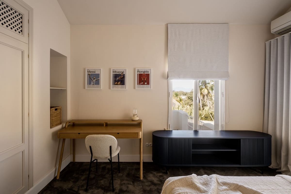 7 sypialnia Willa na sprzedaż w El Rosario z basenem garażem - 2 200 000 € (Ref: 9782862)