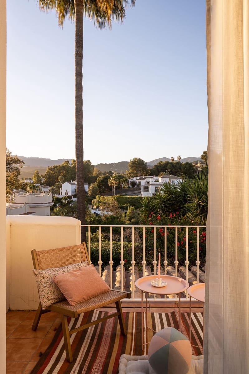 7 sypialnia Willa na sprzedaż w El Rosario z basenem garażem - 2 200 000 € (Ref: 9782862)