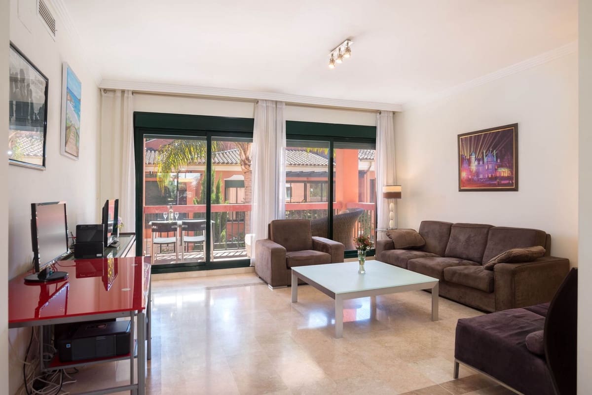 2 slaapkamer Appartement te koop in Marbesa met zwembad garage - € 389.000 (Ref: 9787880)