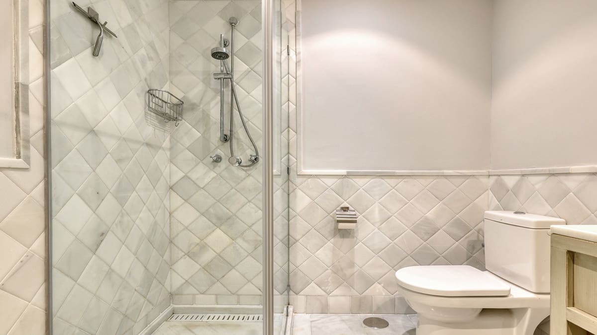 2 bedroom Apartment for sale in Casares with pool garage - € 440,000 (Ref: 9787906)