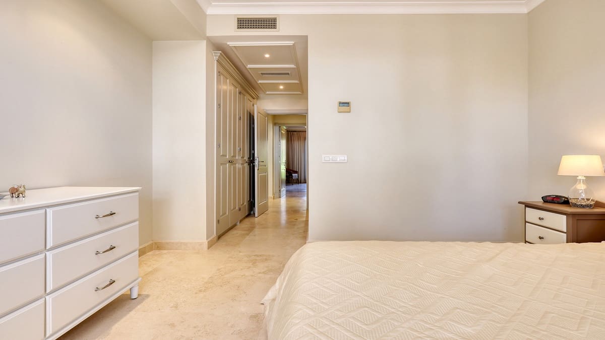 2 bedroom Apartment for sale in Casares with pool garage - € 440,000 (Ref: 9787906)