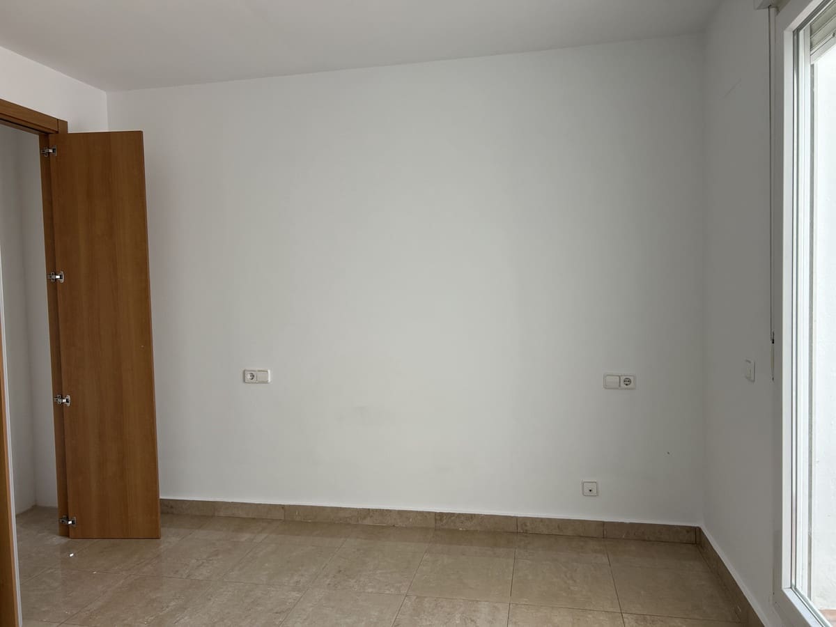 2 quarto Apartamento para venda em Manilva com piscina garagem - 195 000 € (Ref: 9789828)