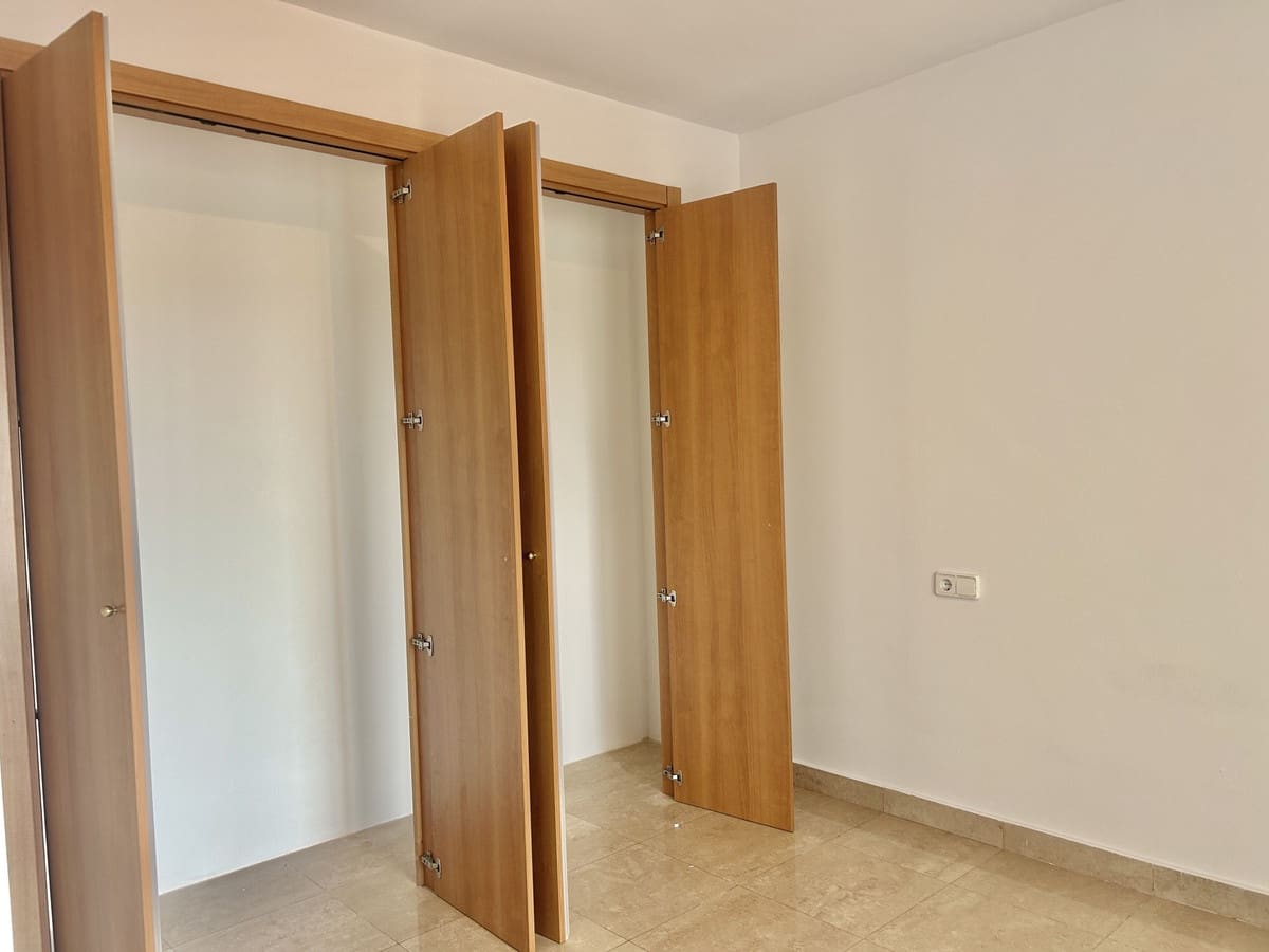 2 quarto Apartamento para venda em Manilva com piscina garagem - 195 000 € (Ref: 9789828)