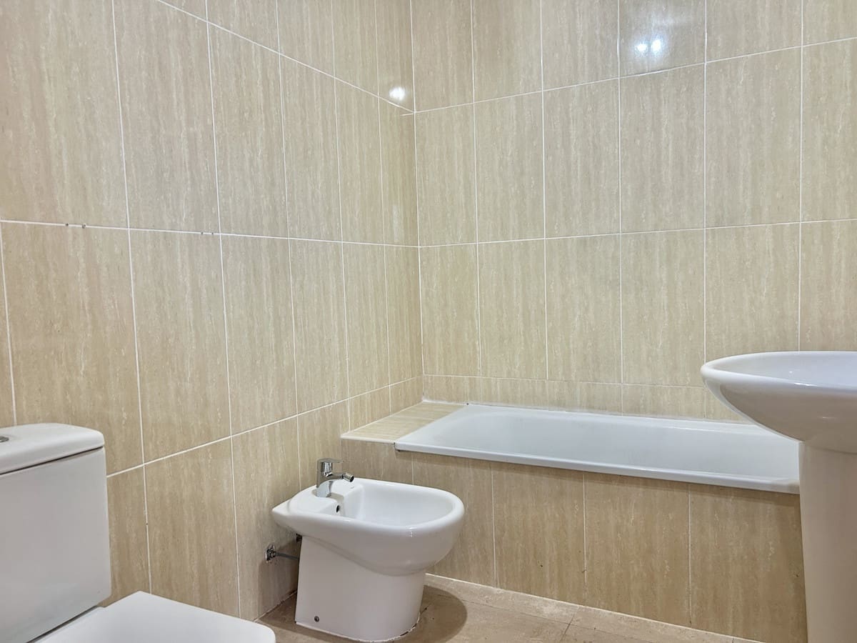 2 quarto Apartamento para venda em Manilva com piscina garagem - 195 000 € (Ref: 9789828)