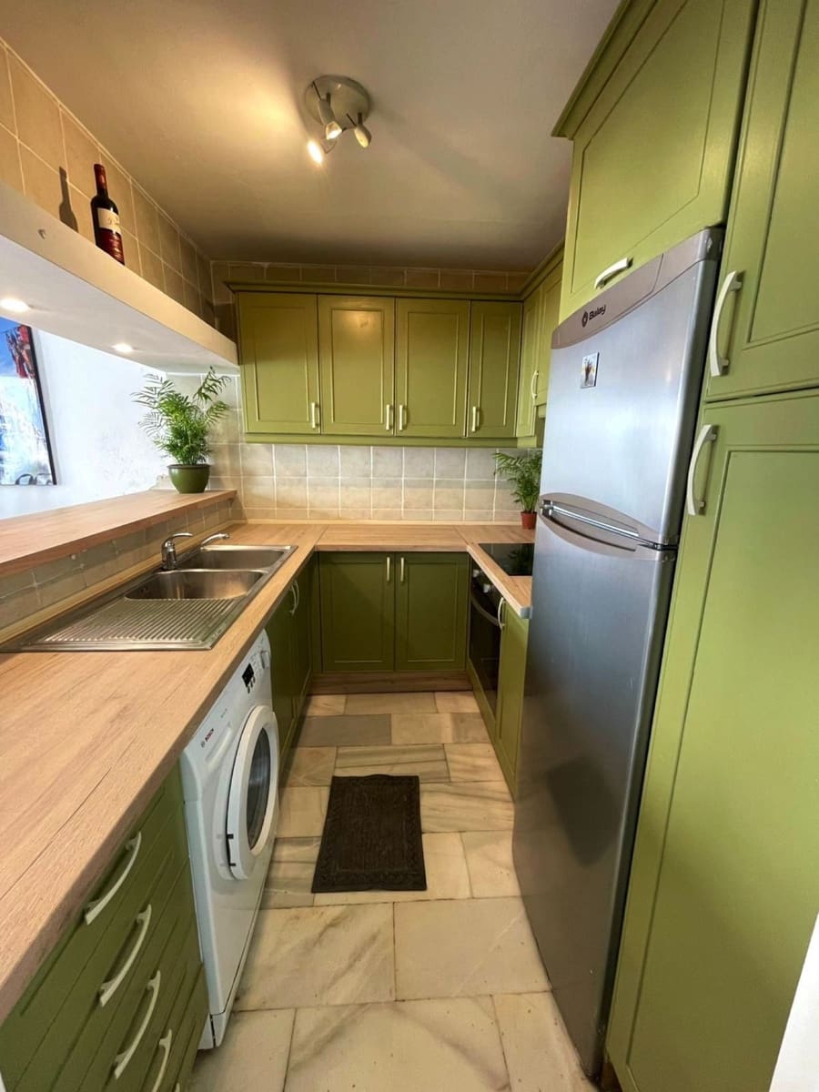 Pareado de 3 habitaciones en La Duquesa / Puerto de la Duquesa en venta con garaje - 399.000 € (Ref: 9793419)