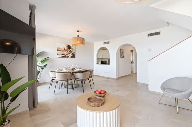 3 sypialnia Penthouse na sprzedaż w Casares z basenem garażem - 410 000 € (Ref: 9793751)