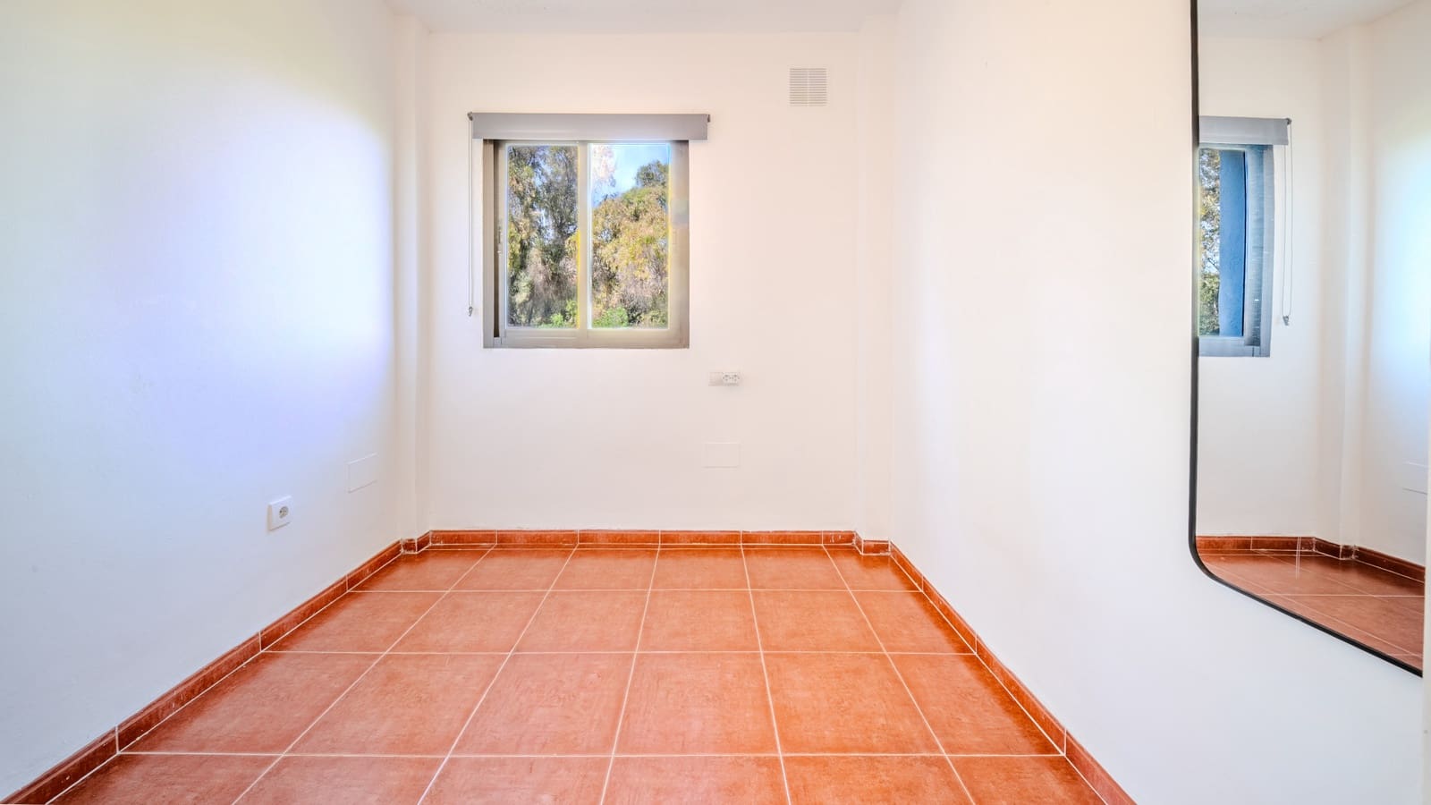 3 slaapkamer Huis te koop in Casares met zwembad garage - € 275.000 (Ref: 9795151)