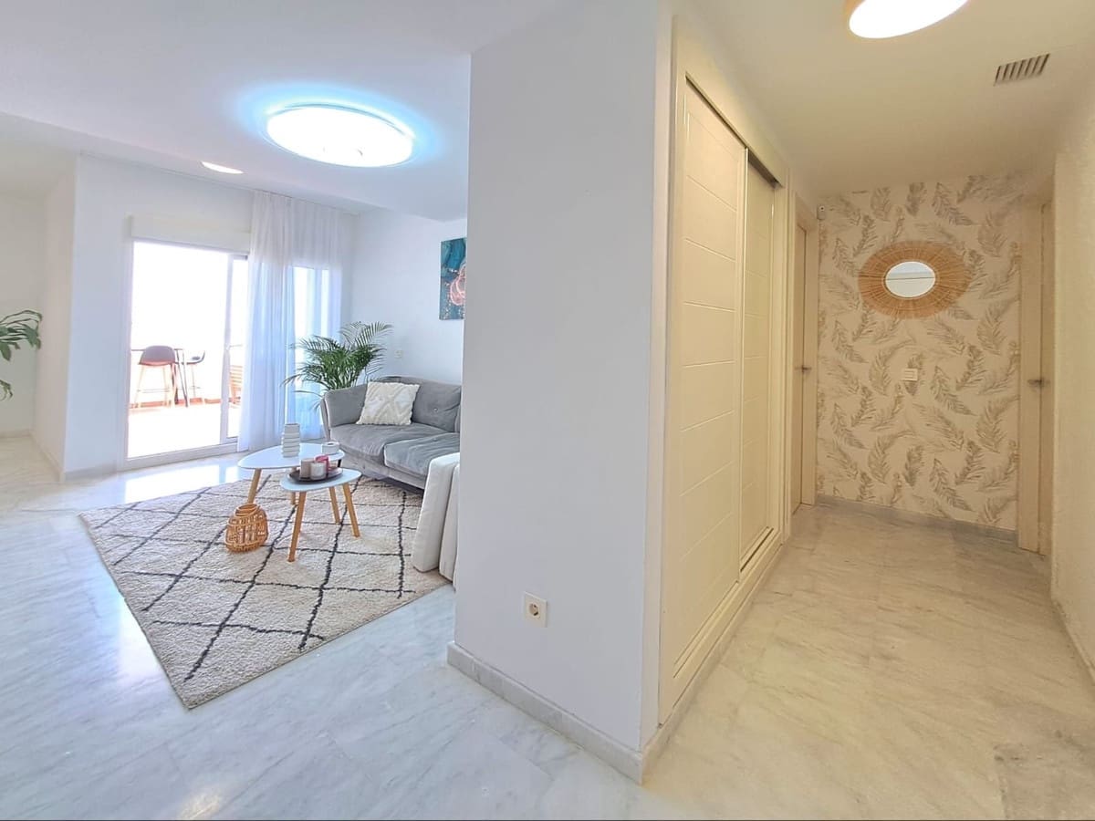 Apartamento de 2 habitaciones en Estepona en venta con piscina garaje - 320.000 € (Ref: 9800036)