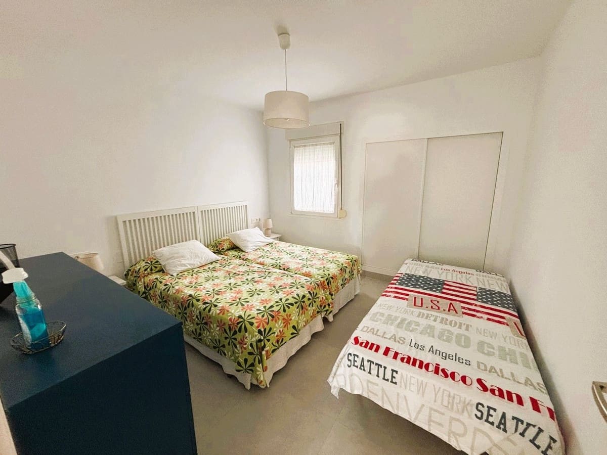 2 slaapkamer Strandappartement te koop in La Cala de Mijas met zwembad - € 379.000 (Ref: 9802759)