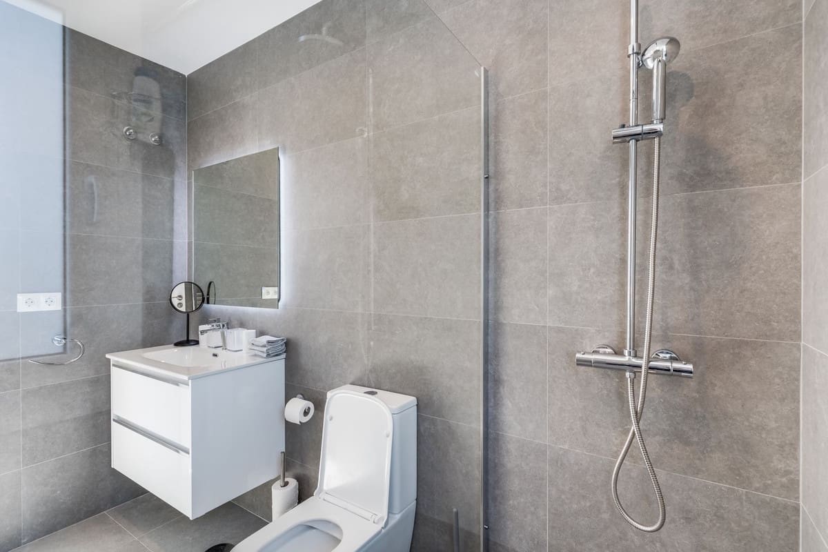 4 makuuhuone Huvila myytävänä paikassa Estepona mukana uima-altaan 
autotalli - 1 150 000 € (Ref: 9802808)