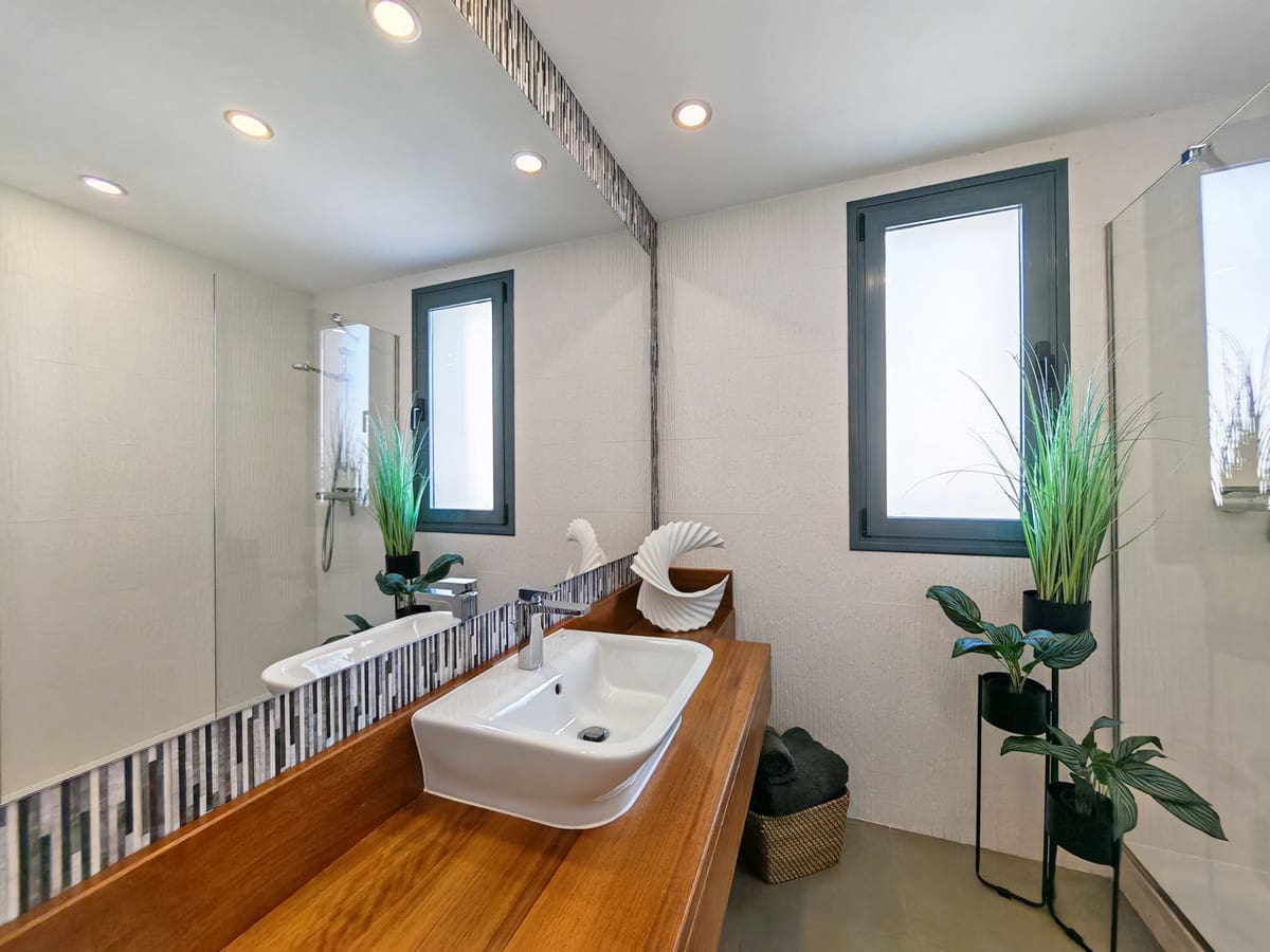 3 chambre Penthouse à vendre à Cabopino avec piscine - 1 050 000 € (Ref: 9802901)