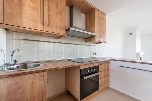 3 slaapkamer Appartement te koop in Selwo, Estepona met zwembad garage - € 449.000 (Ref: 9803792)