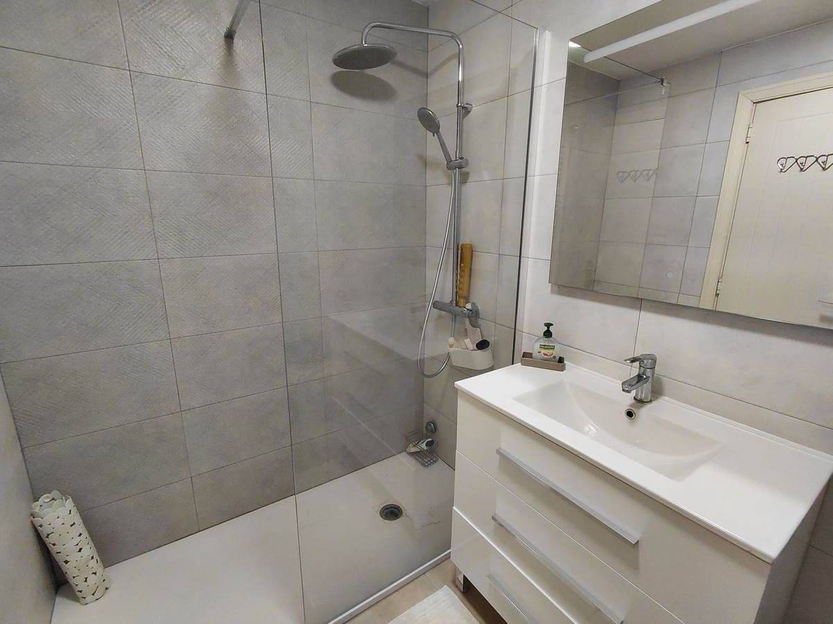 2 makuuhuone Huoneisto myytävänä paikassa Calahonda mukana uima-altaan 
autotalli - 359 000 € (Ref: 9804818)