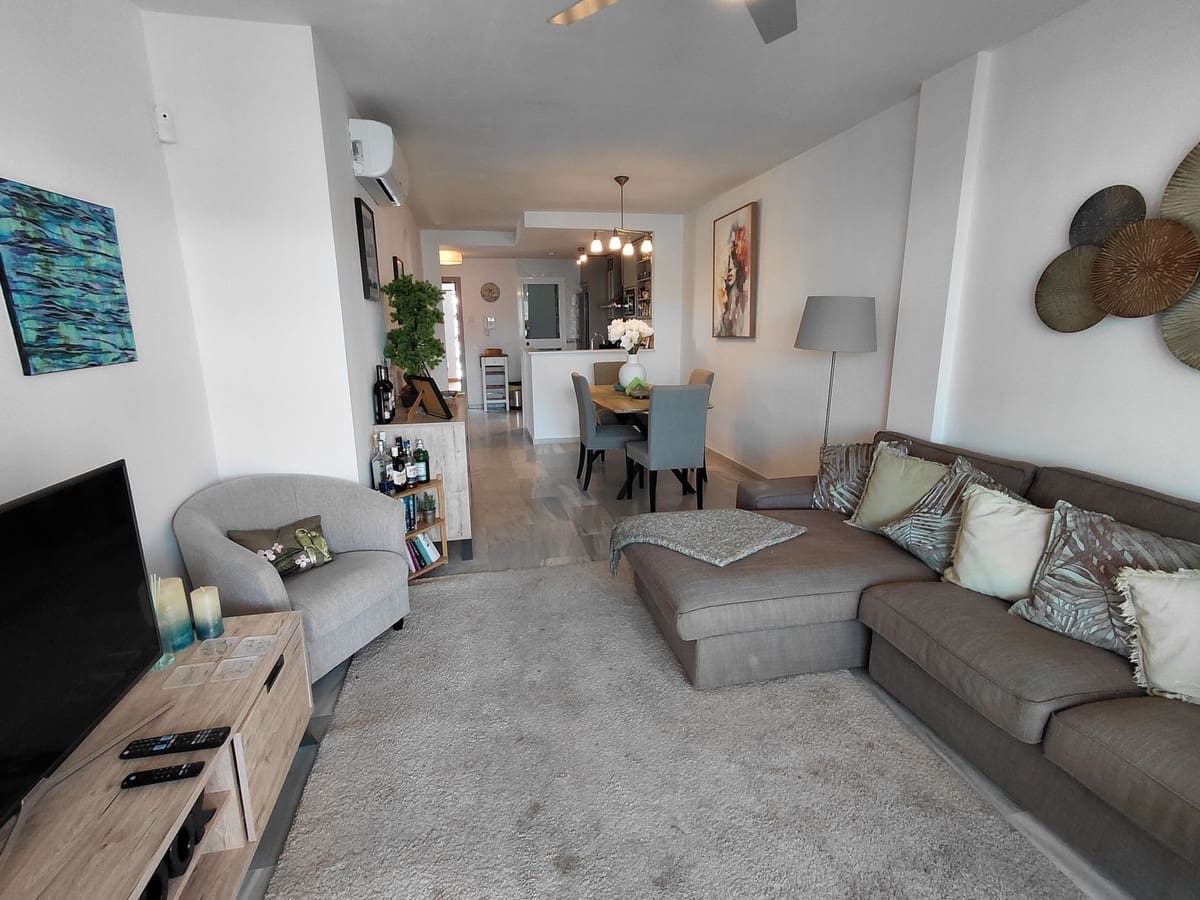 2 makuuhuone Huoneisto myytävänä paikassa Calahonda mukana uima-altaan 
autotalli - 359 000 € (Ref: 9804818)