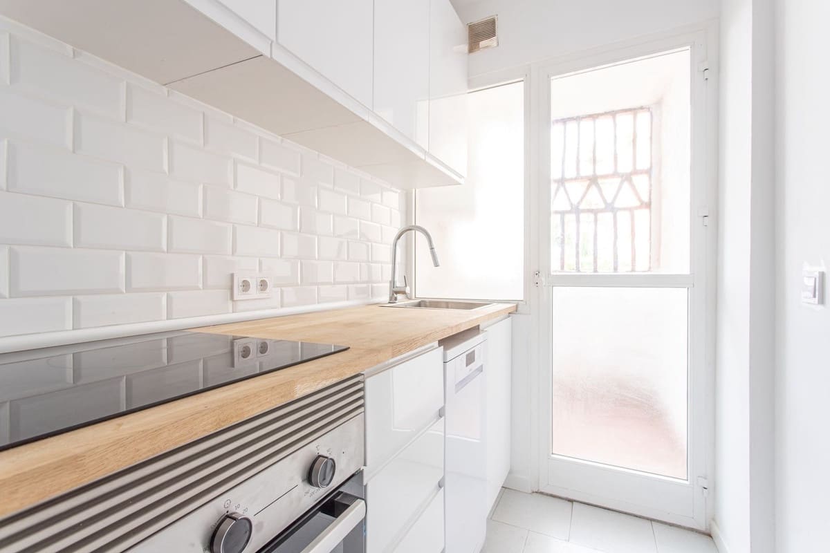 Apartamento de 2 habitaciones en Riviera del Sol en venta con piscina garaje - 310.000 € (Ref: 9805526)