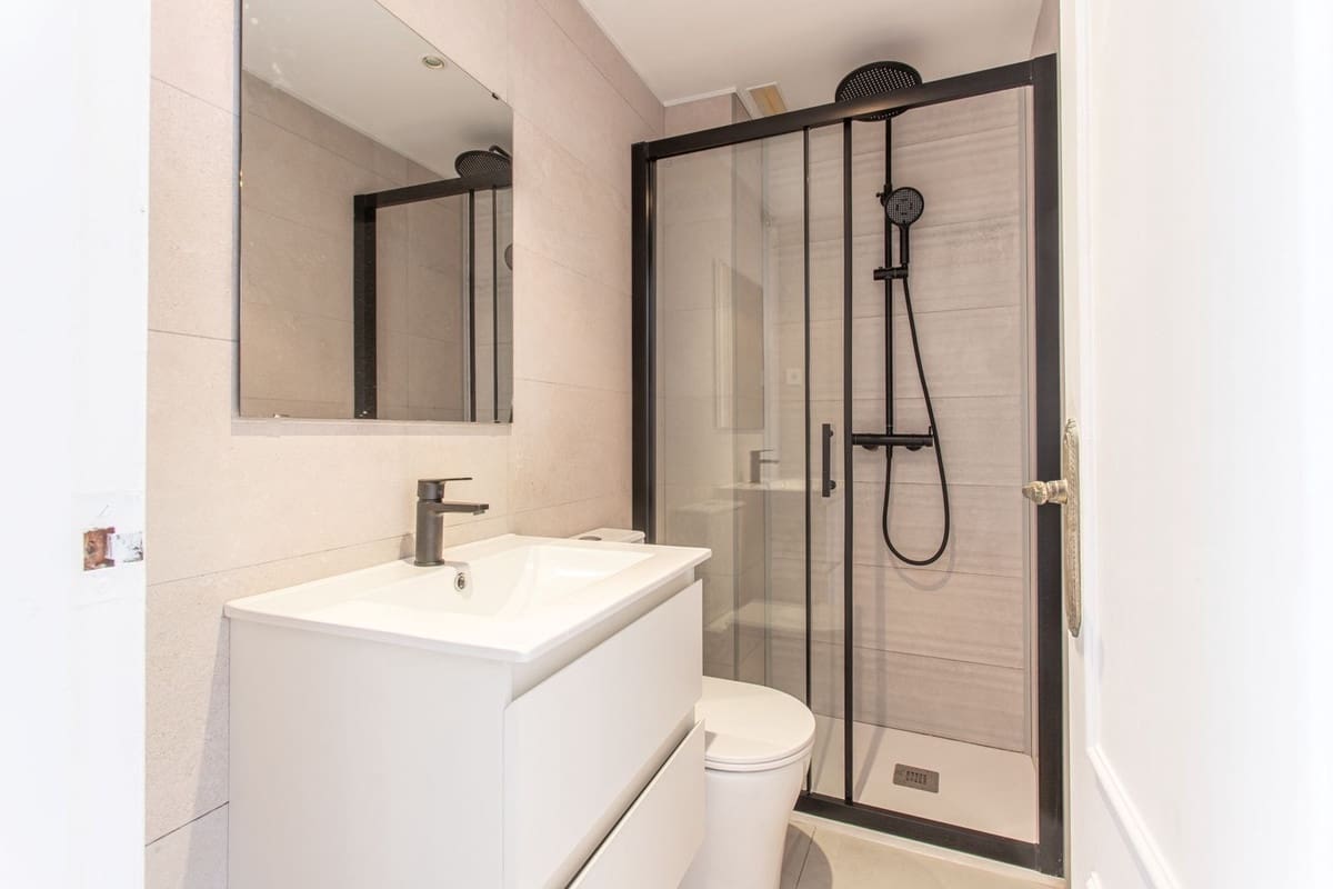 Apartamento de 2 habitaciones en Riviera del Sol en venta con piscina garaje - 310.000 € (Ref: 9805526)