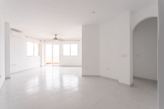 Apartamento de 2 habitaciones en Riviera del Sol, Mijas en venta con piscina garaje - 310.000 € (Ref: 9805526)