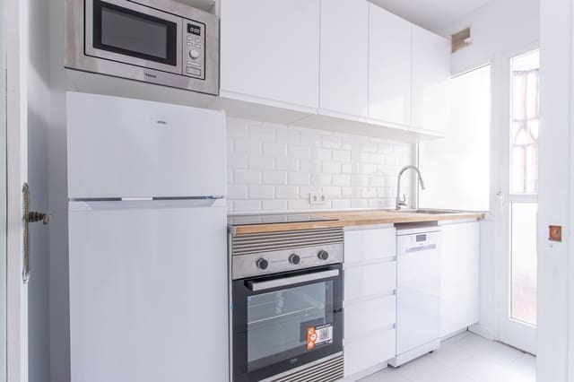 Apartamento de 2 habitaciones en Riviera del Sol, Mijas en venta con piscina garaje - 310.000 € (Ref: 9805526)