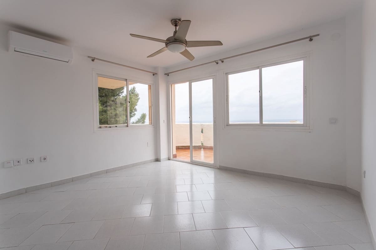 Apartamento de 2 habitaciones en Riviera del Sol en venta con piscina garaje - 310.000 € (Ref: 9805526)