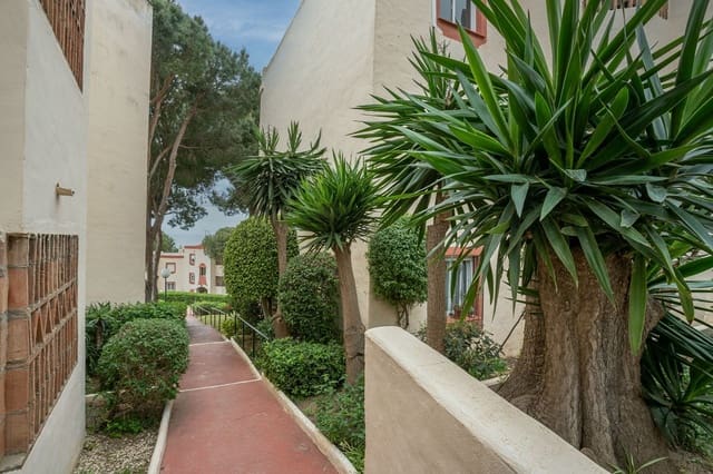 Apartamento de 2 habitaciones en Riviera del Sol, Mijas en venta con piscina garaje - 310.000 € (Ref: 9805526)