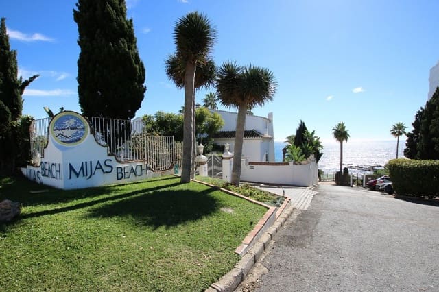 4 soveværelse Semi-Rækkehus til salg i Mijas Costa, Mijas med swimmingpool - € 1.200.000 (Ref: 9805651)