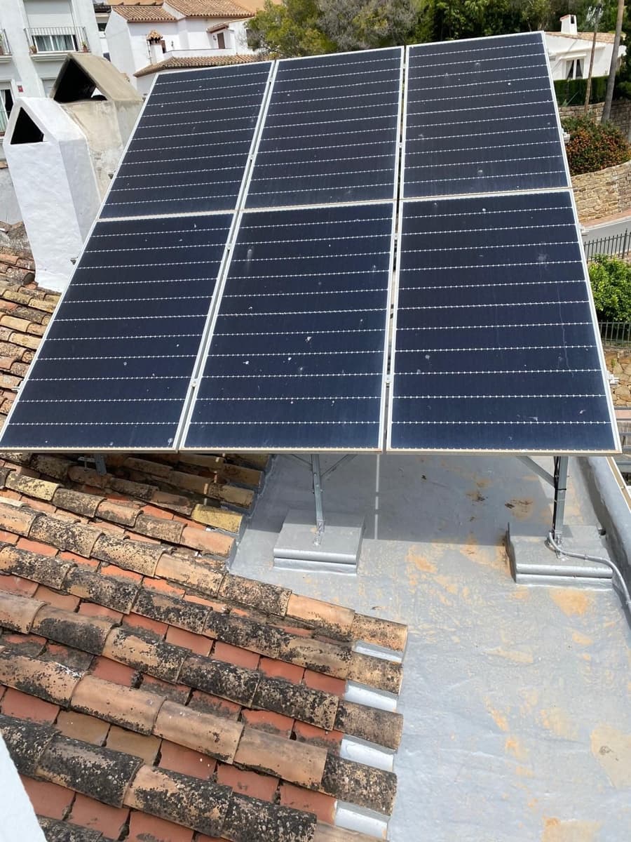 3 bedroom Townhouse for sale in Benahavis with pool - € 439,000 (Ref: 9805801)