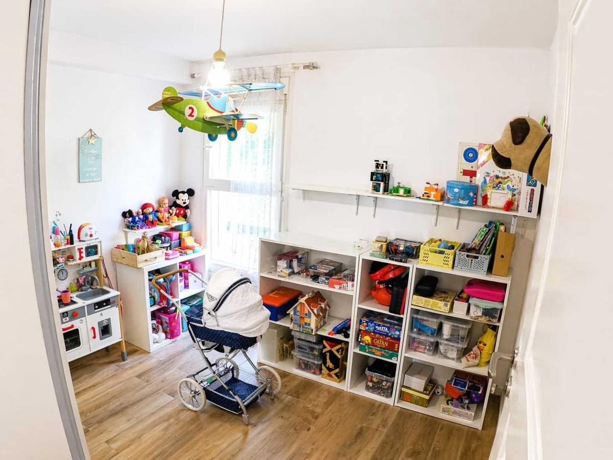 3 bedroom Townhouse for sale in Benahavis with pool - € 439,000 (Ref: 9805801)