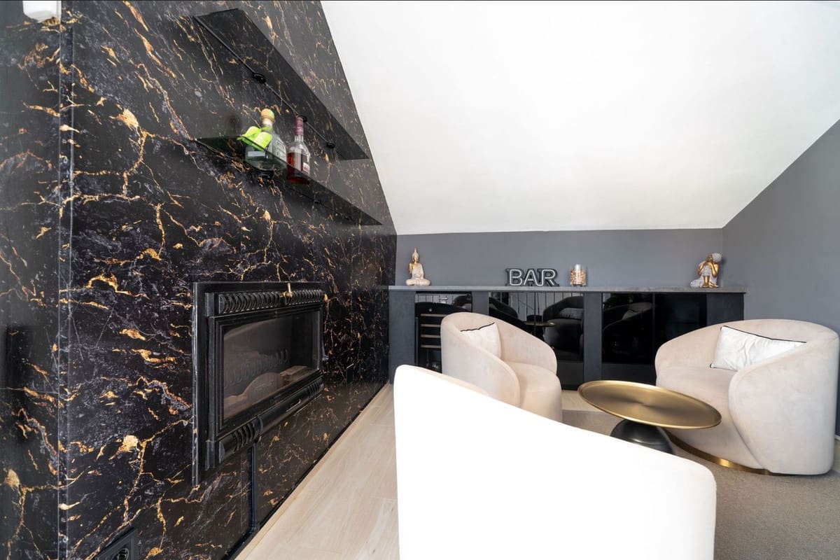 3 Zimmer Penthouse zu verkaufen in Benalmadena Costa mit Pool Garage - 629.000 € (Ref: 9807399)