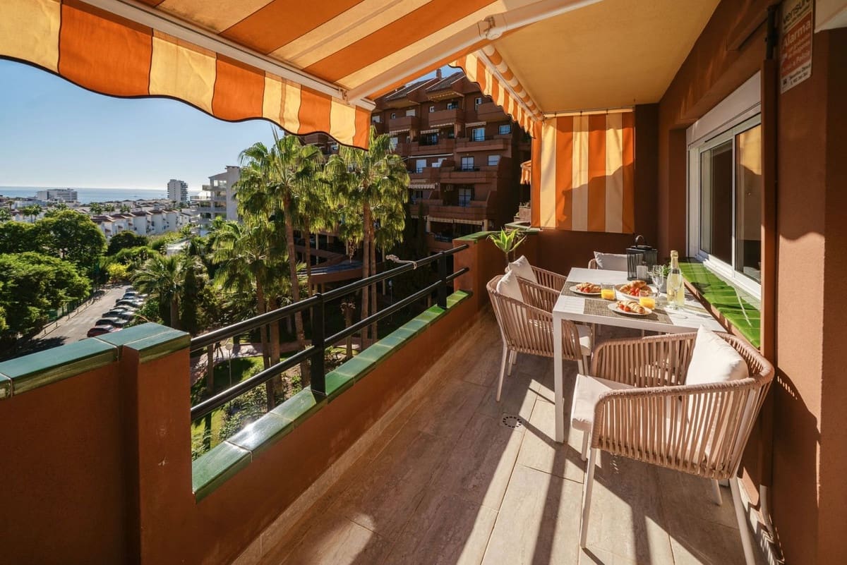 3 Zimmer Penthouse zu verkaufen in Benalmadena Costa mit Pool Garage - 629.000 € (Ref: 9807399)