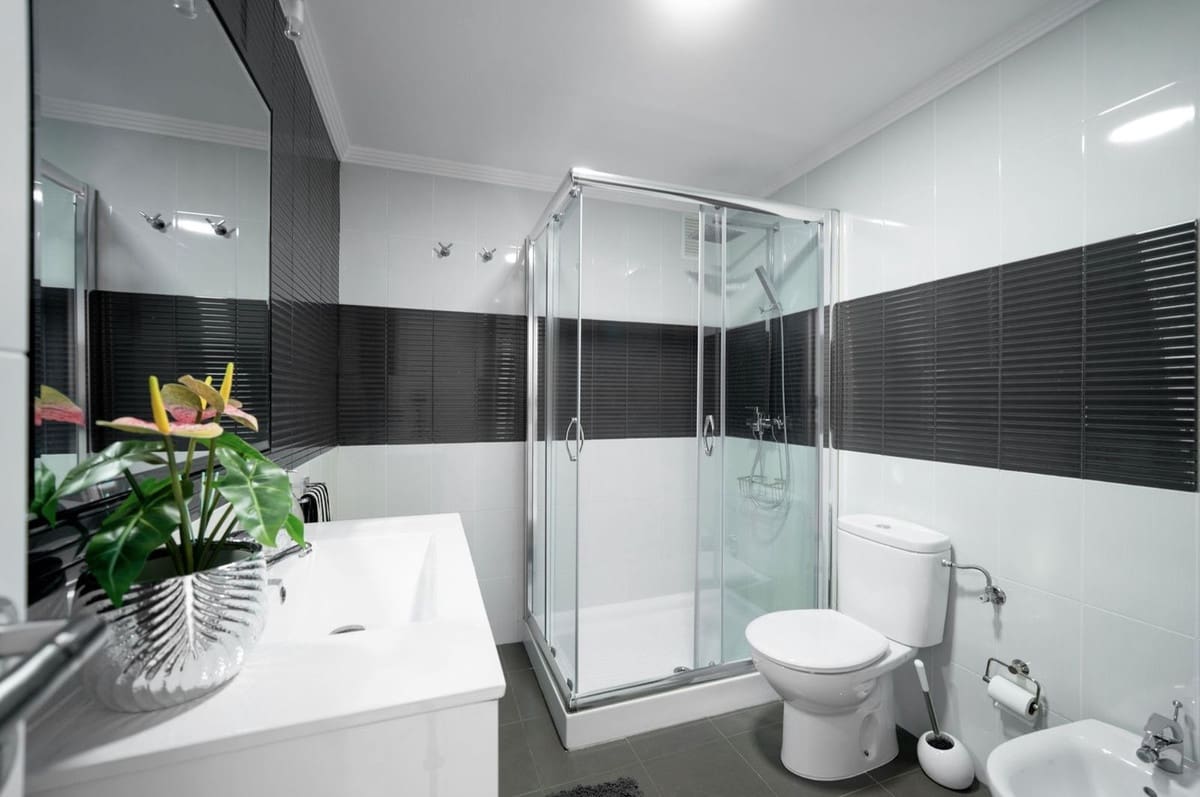 3 Zimmer Penthouse zu verkaufen in Benalmadena Costa mit Pool Garage - 629.000 € (Ref: 9807399)