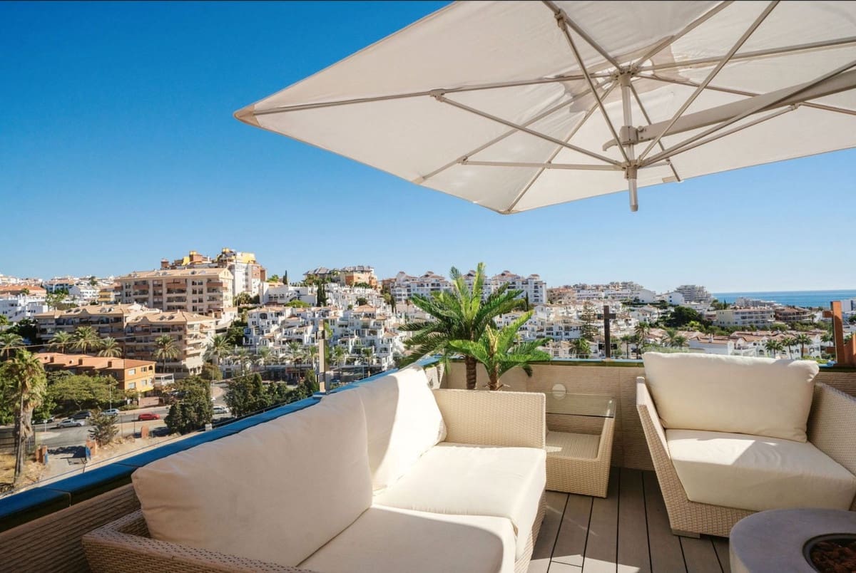 3 Zimmer Penthouse zu verkaufen in Benalmadena Costa mit Pool Garage - 629.000 € (Ref: 9807399)