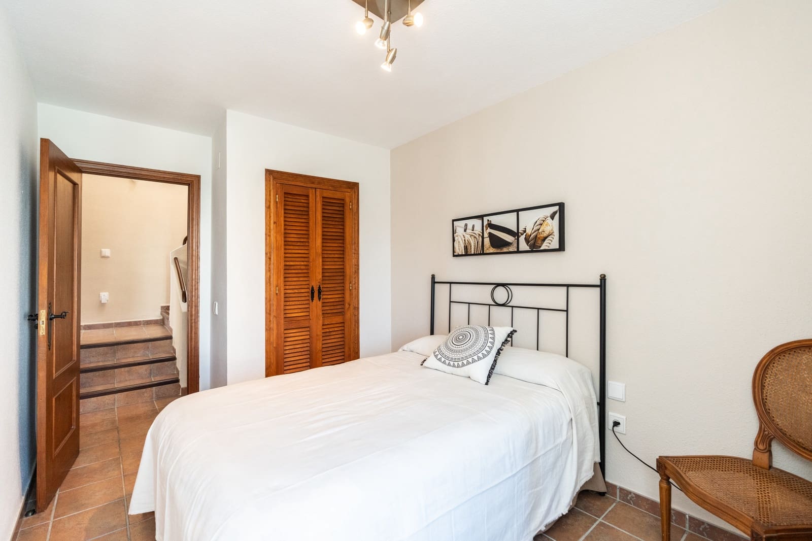 Casa de 3 habitaciones en Casares en venta con piscina - 998.000 € (Ref: 9807401)