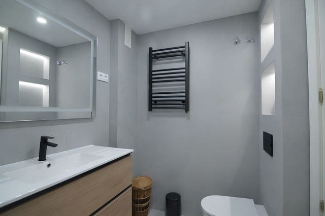 2 bedroom Apartment for sale in La Cala de Mijas, Mijas with pool garage - € 329,000 (Ref: 9809661)