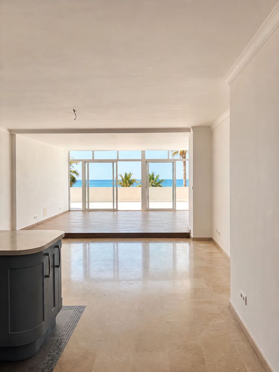 2 sovrum Lägenhet till salu i Estepona med pool - 690 000 € (Ref: 9815380)