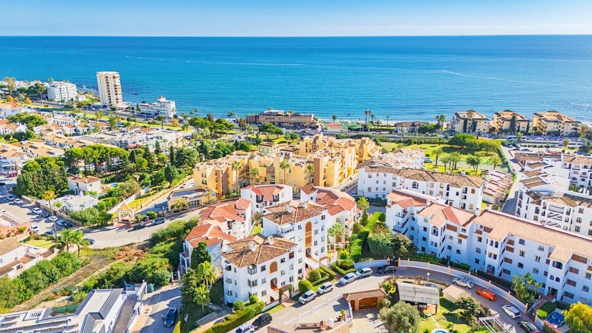 2 quarto Apartamento para venda em Riviera del Sol com piscina garagem - 329 500 € (Ref: 9816344)