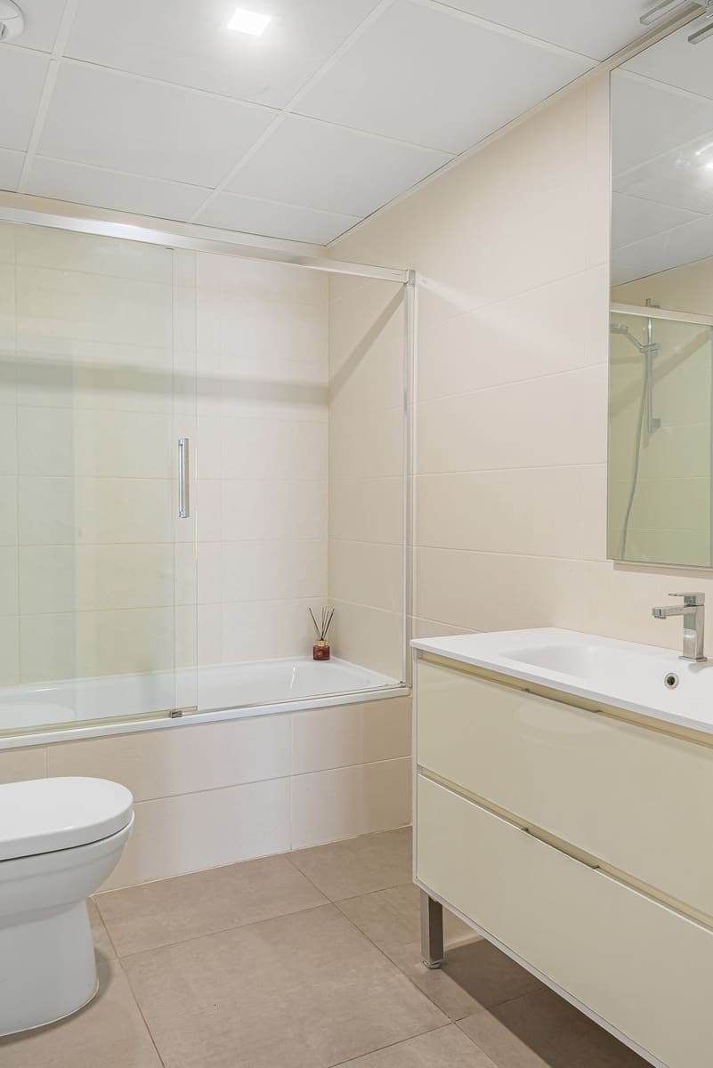 Apartamento de 3 habitaciones en Benalmádena en venta con piscina garaje - 630.000 € (Ref: 9816741)