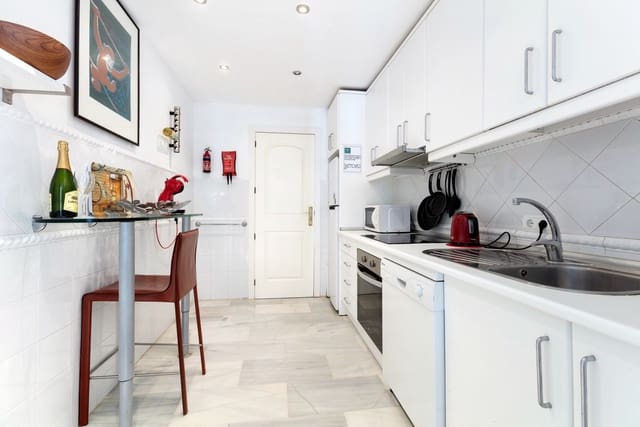 2 camera da letto Appartamento in vendita in San Pedro de Alcantara, Marbella con piscina garage - 550.000 € (Rif: 9823212)