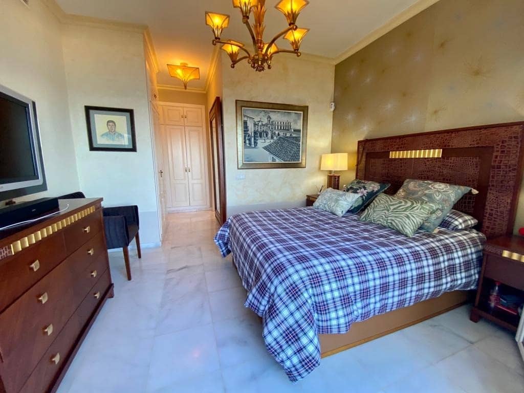 3 chambre Appartement à vendre à Manilva avec piscine garage - 535 000 € (Ref: 9823892)