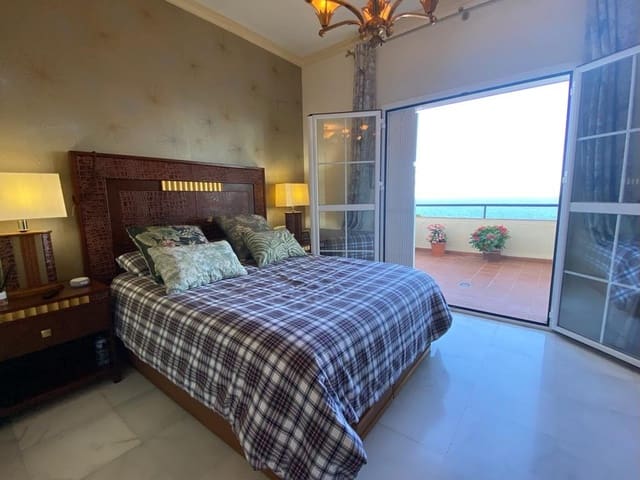 3 chambre Appartement à vendre à Manilva avec piscine garage - 535 000 € (Ref: 9823892)