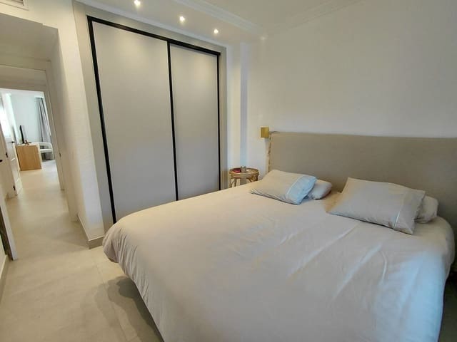 2 chambre Appartement à vendre à Golden Mile, Marbella avec piscine garage - 679 000 € (Ref: 9826869)